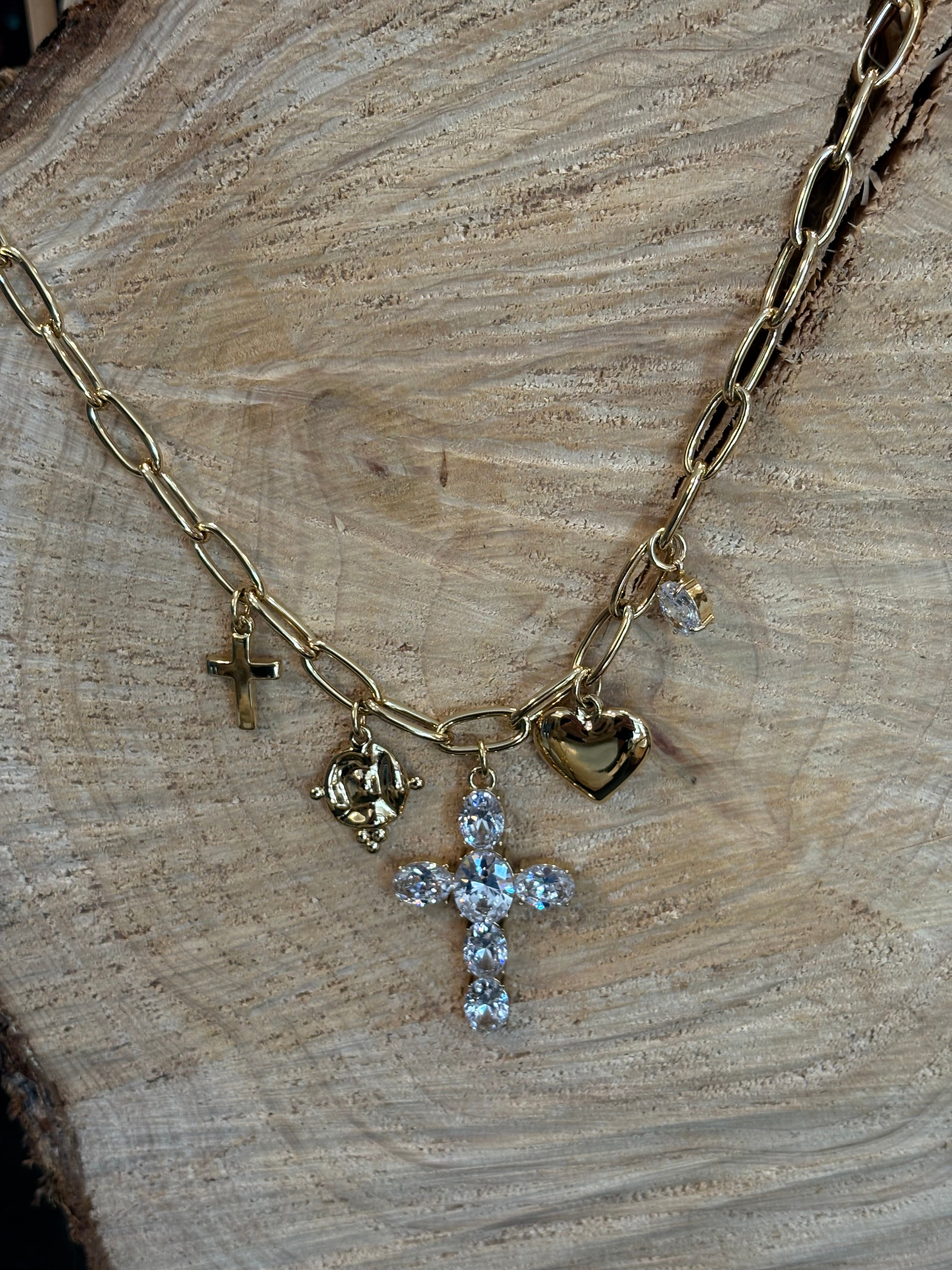 Collier JAY