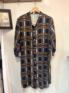 Robe MONA