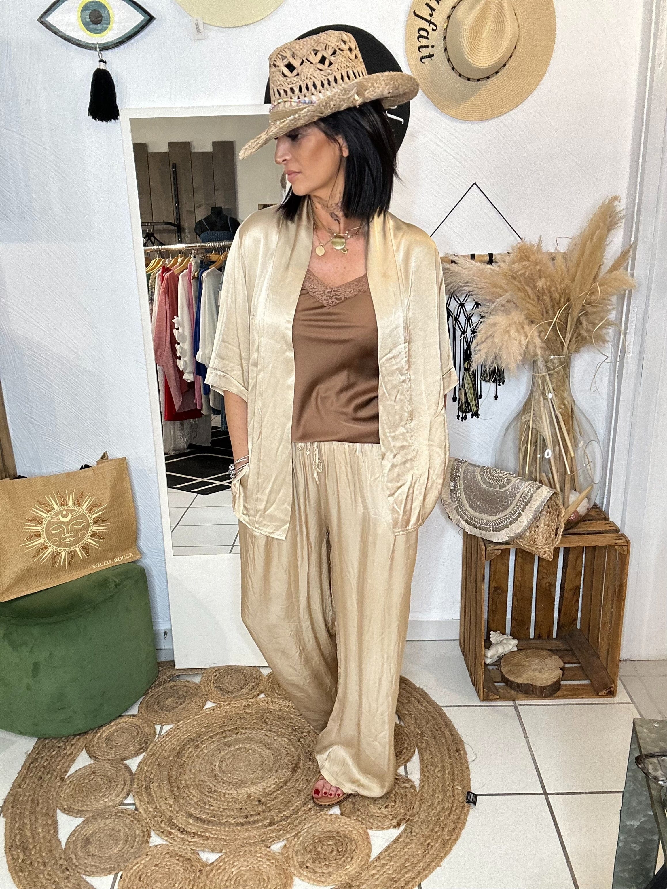 La Boutique 83470 Cache coeur TU 36 au 46 / Beige doré Gilet KELLY Gilet KELLY