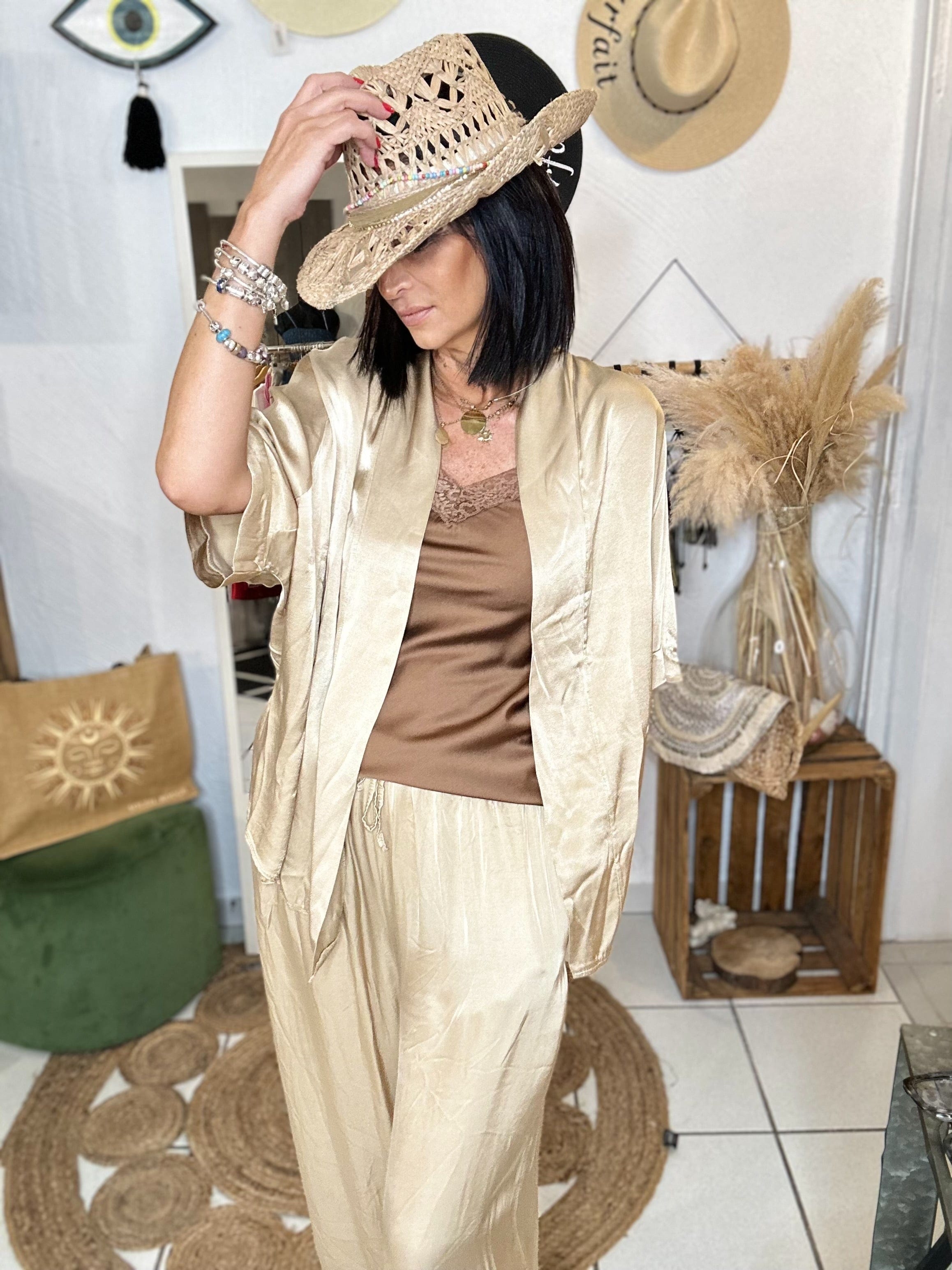 La Boutique 83470 Cache coeur TU 36 au 46 / Beige doré Gilet KELLY Gilet KELLY
