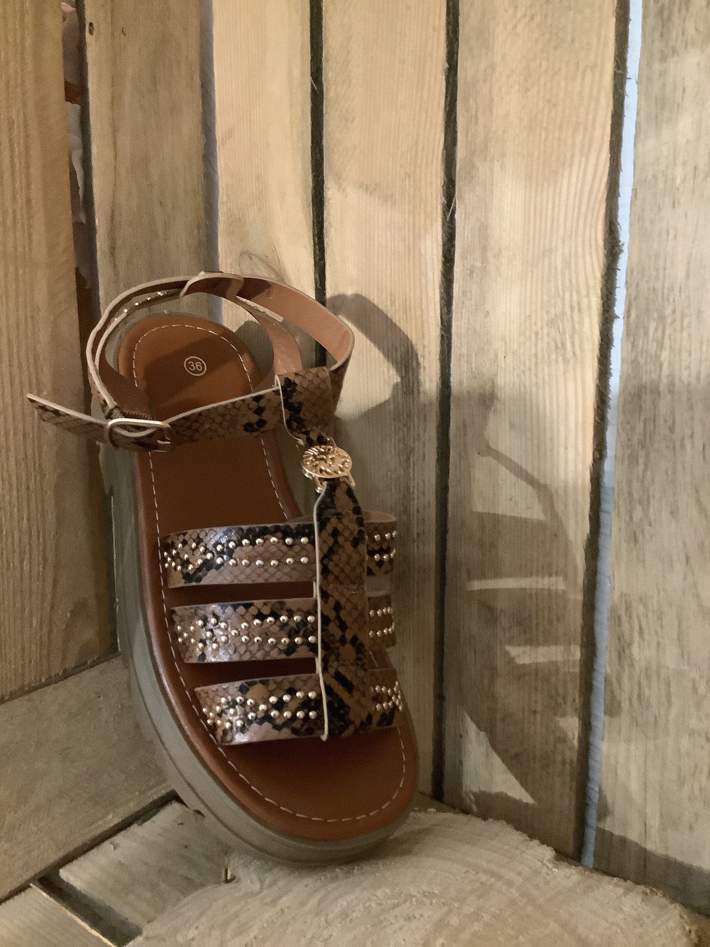 La Boutique 83470 Chaussures Sandale PITA Sandale PITA