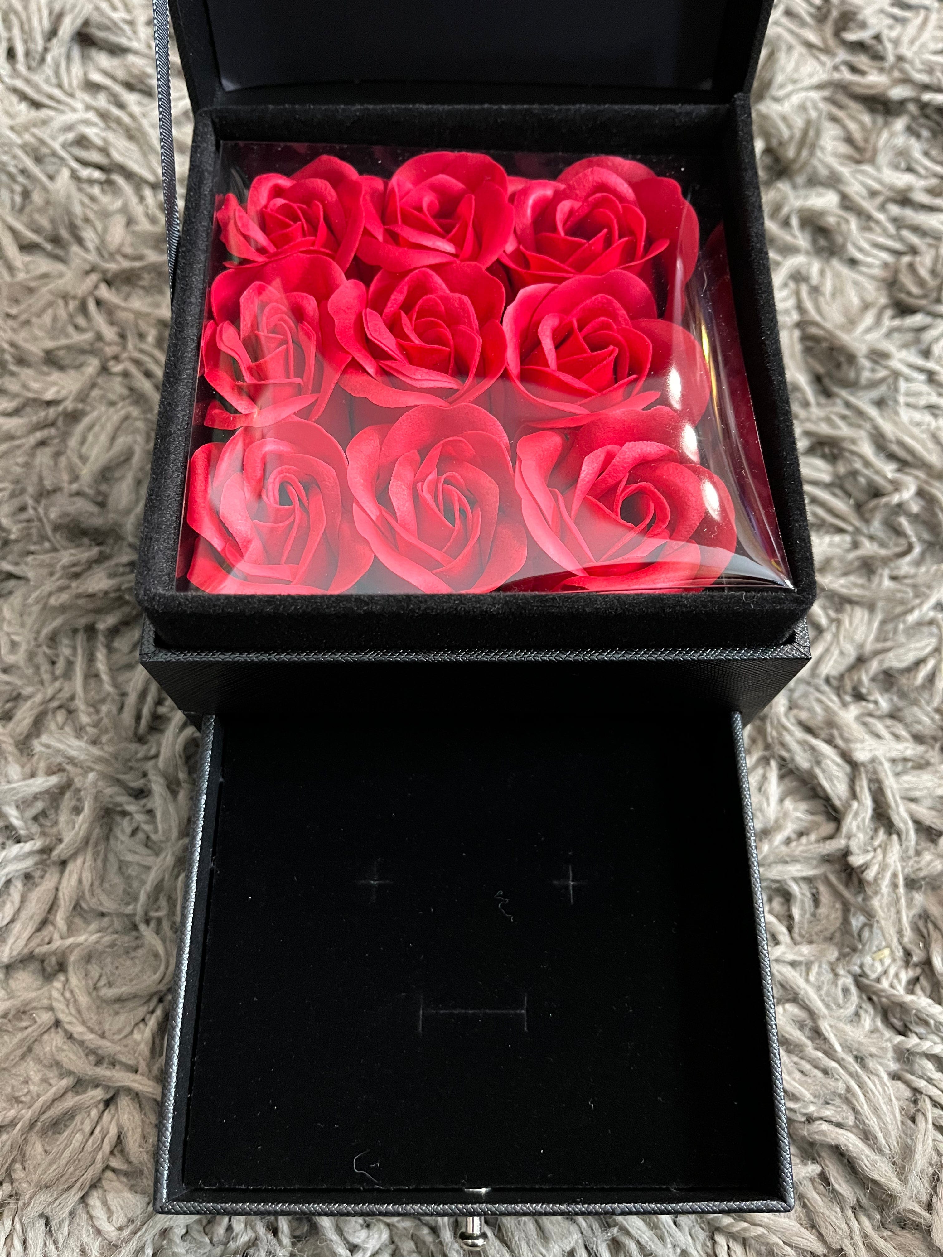 La Boutique 83470 Coffret cadeau boîte bijoux avec rose