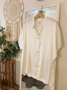 La Boutique 83470 Haut femme Blanc / TU du 36 au 44 Chemise JAVANAISE Chemise JAVANAISE