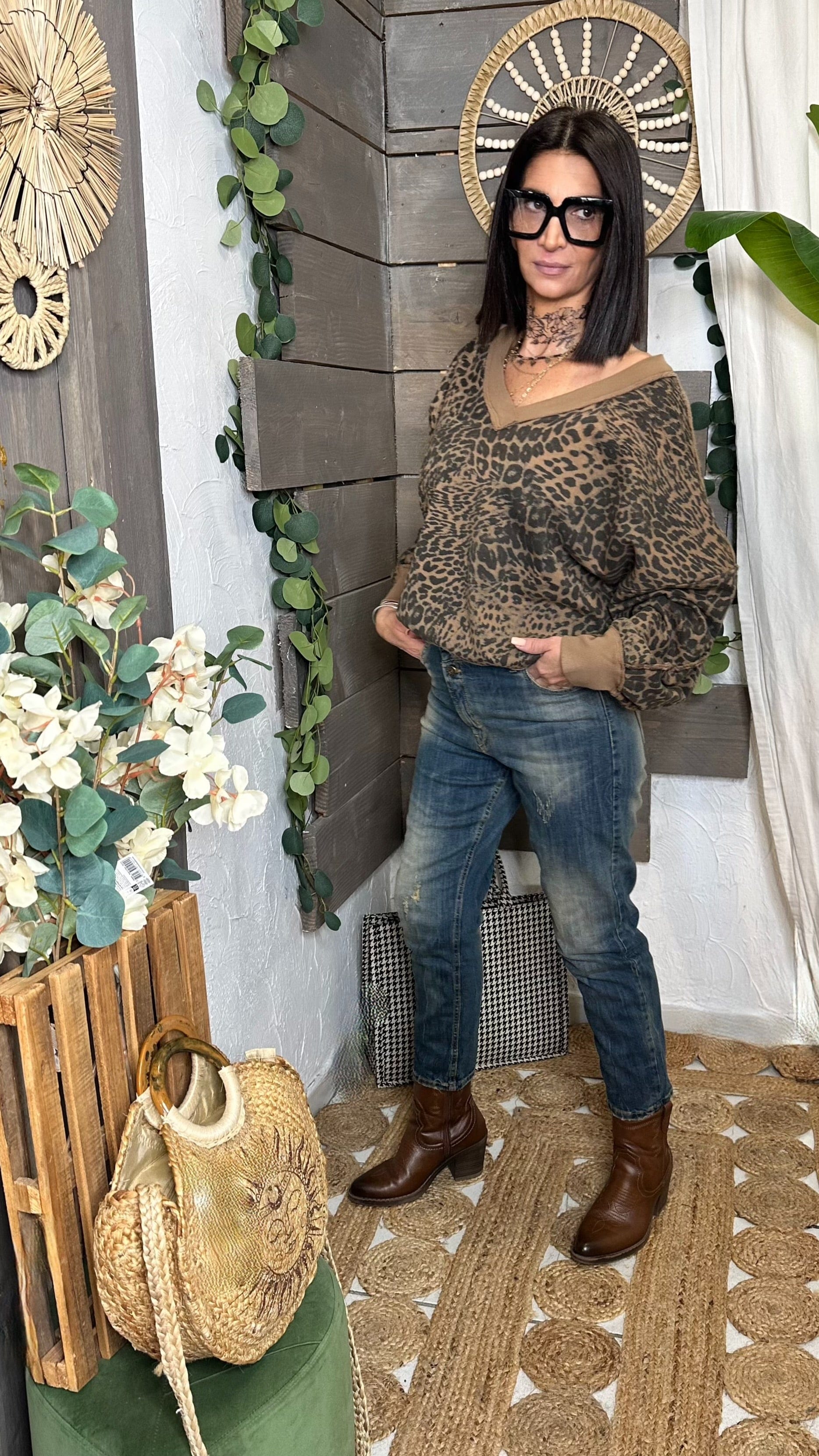 La Boutique 83470 Pantalon à pince Banditas from Marseille Jean TIMON Banditas from Marseille Jean TIMON Banditas from Marseille