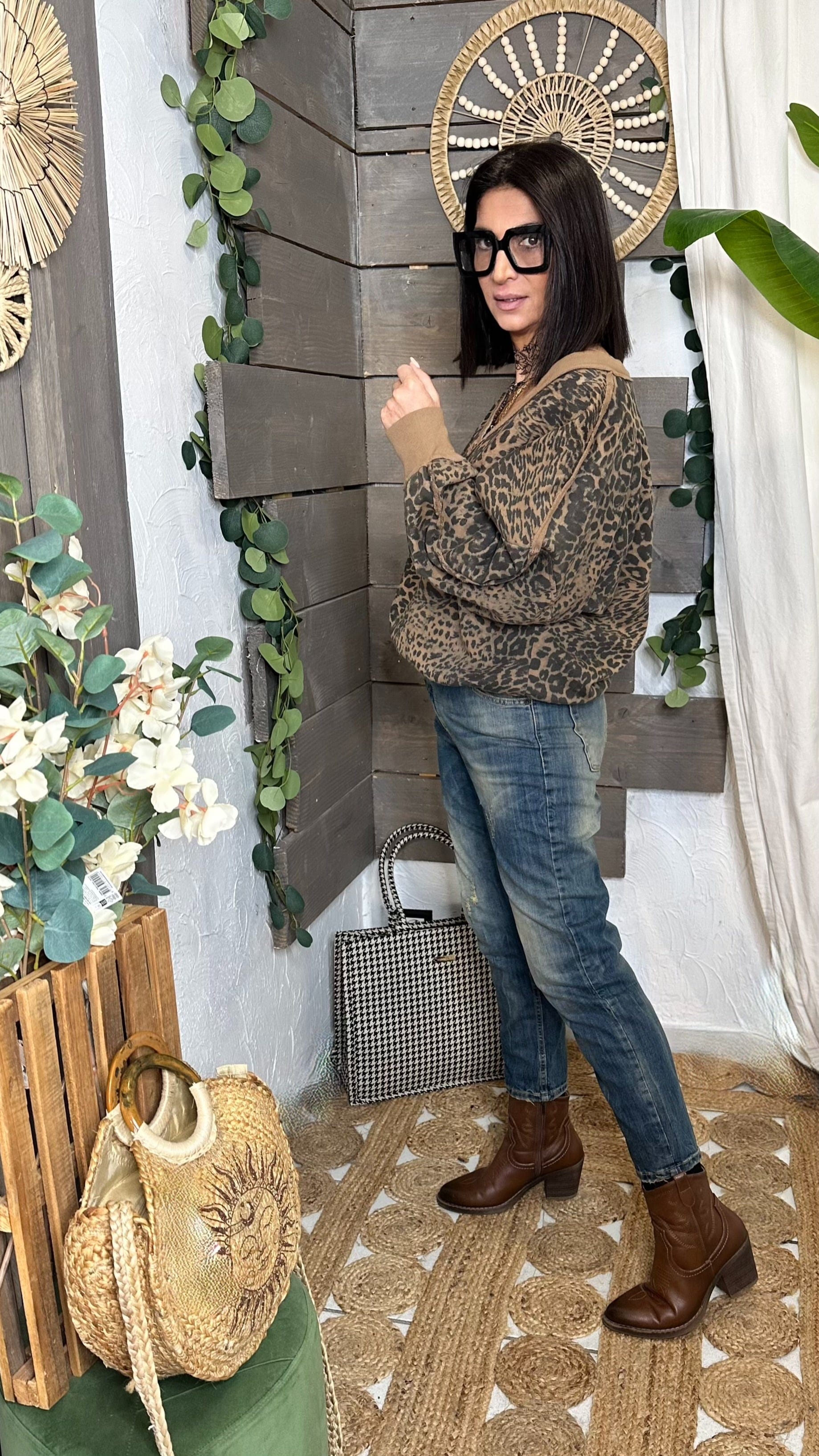 La Boutique 83470 Pantalon à pince Banditas from Marseille Jean TIMON Banditas from Marseille Jean TIMON Banditas from Marseille