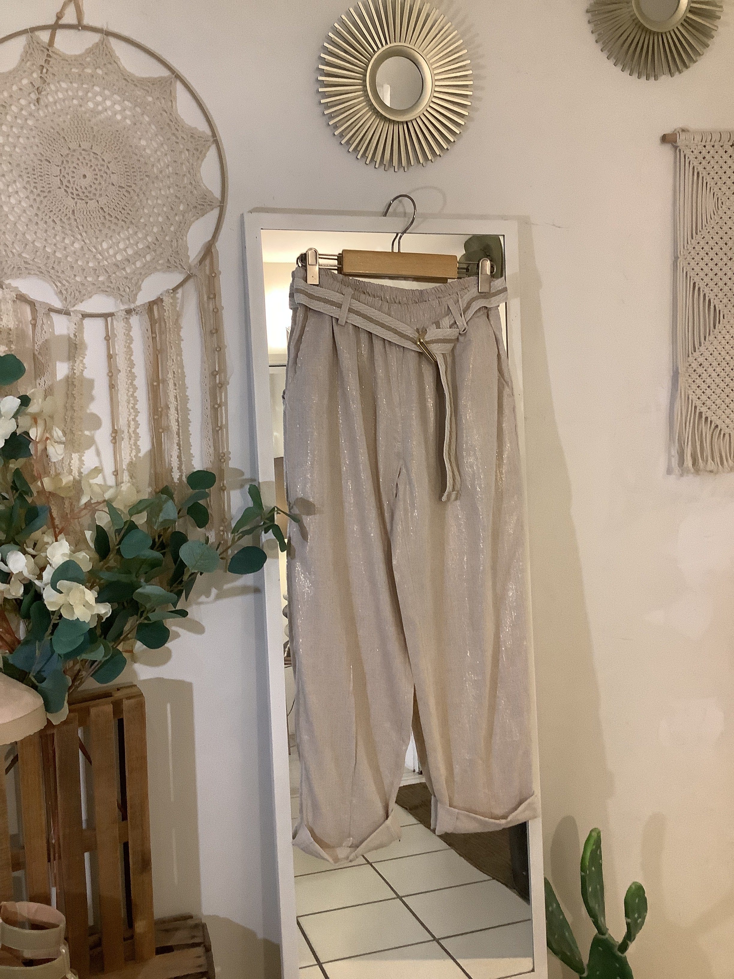 La Boutique 83470 Pantalon Beige / TU du 36 au 46 Pantalon MARIO Pantalon MARIO