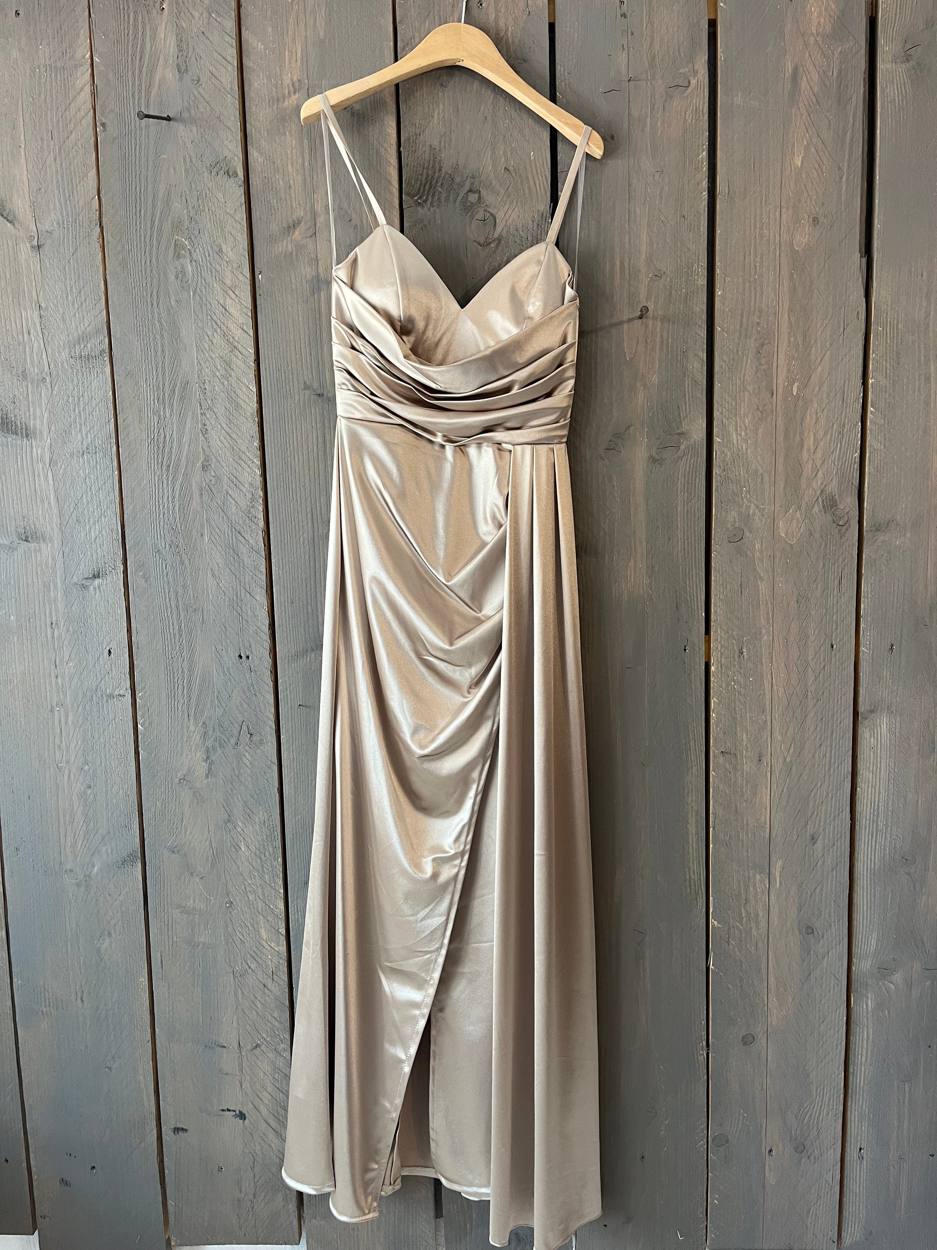 La Boutique 83470 Robe longue TU du 36 au 40 / Beige Robe LIVIA Robe LIVIA